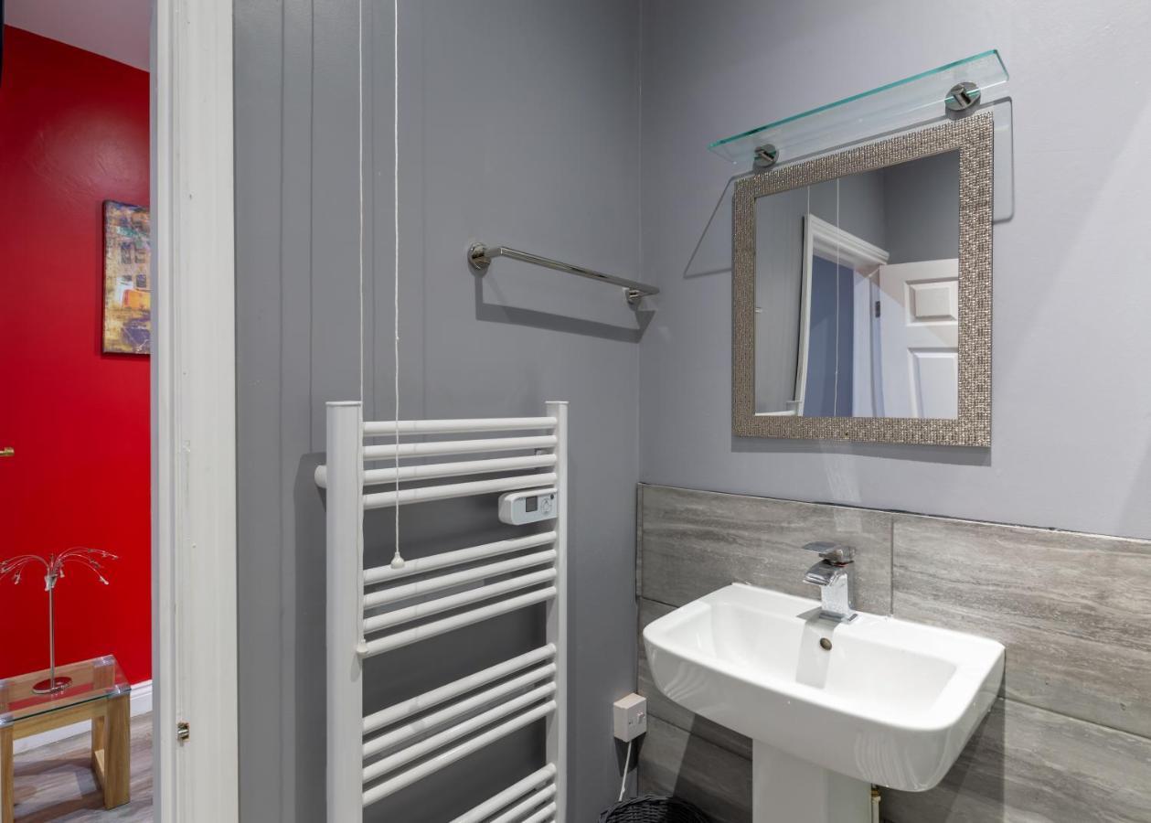 Stockton Town Centre Spacious Apartment Free Parking And Wifi Екстер'єр фото